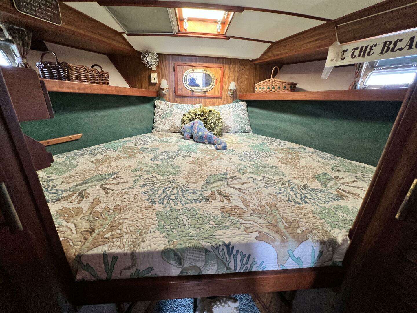 1979 Viking 35 Convertible - Image 21