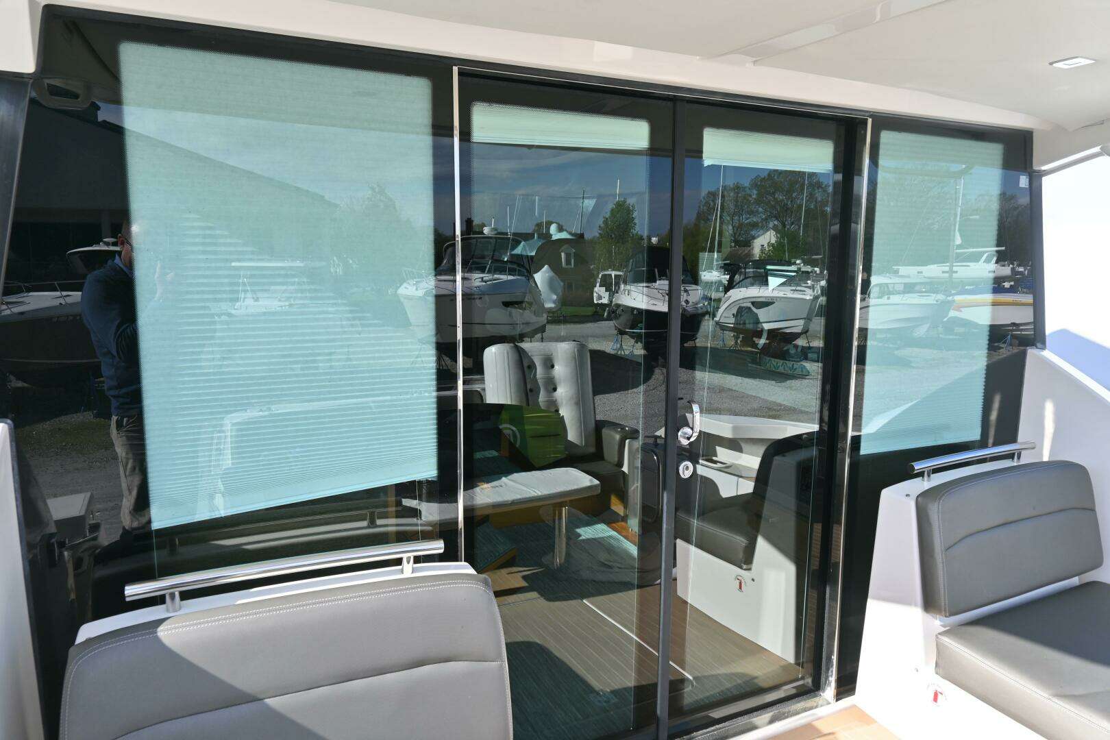 2017 Tiara Yachts 44 Coupe - Image 9