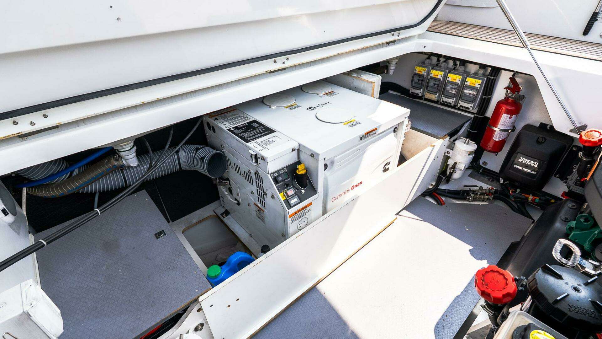 2018 Jeanneau NC 11 - Image 12