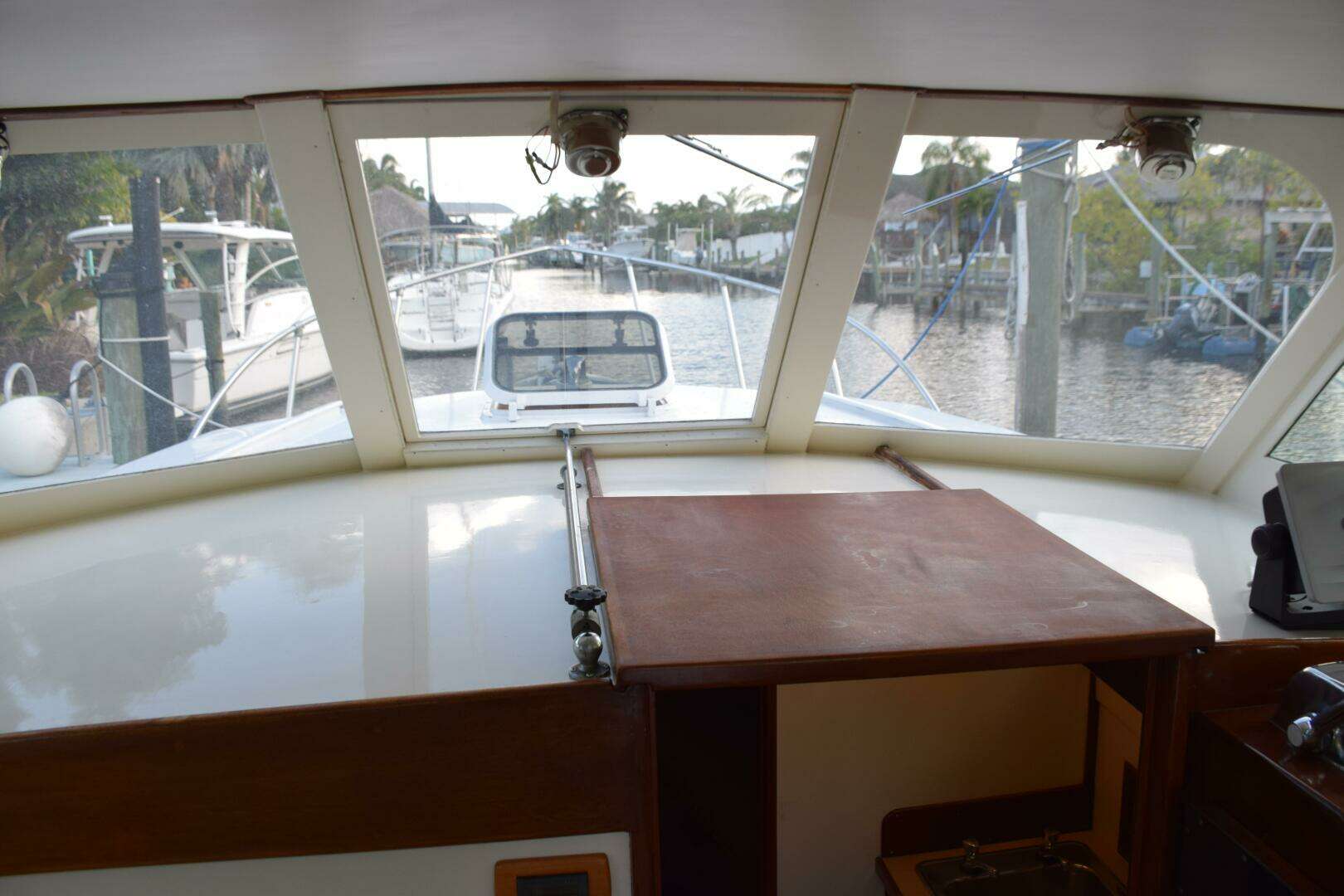 1982 Whiticar Flybridge Convertible - Image 32