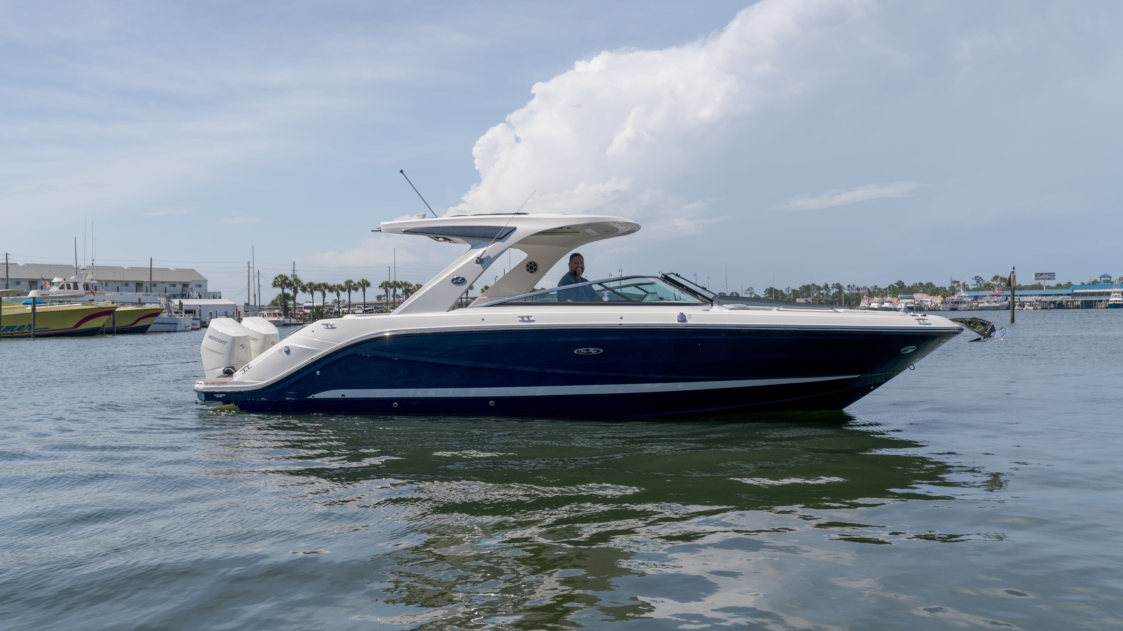 2026 Sea Ray SLX 310 Outboard - 6