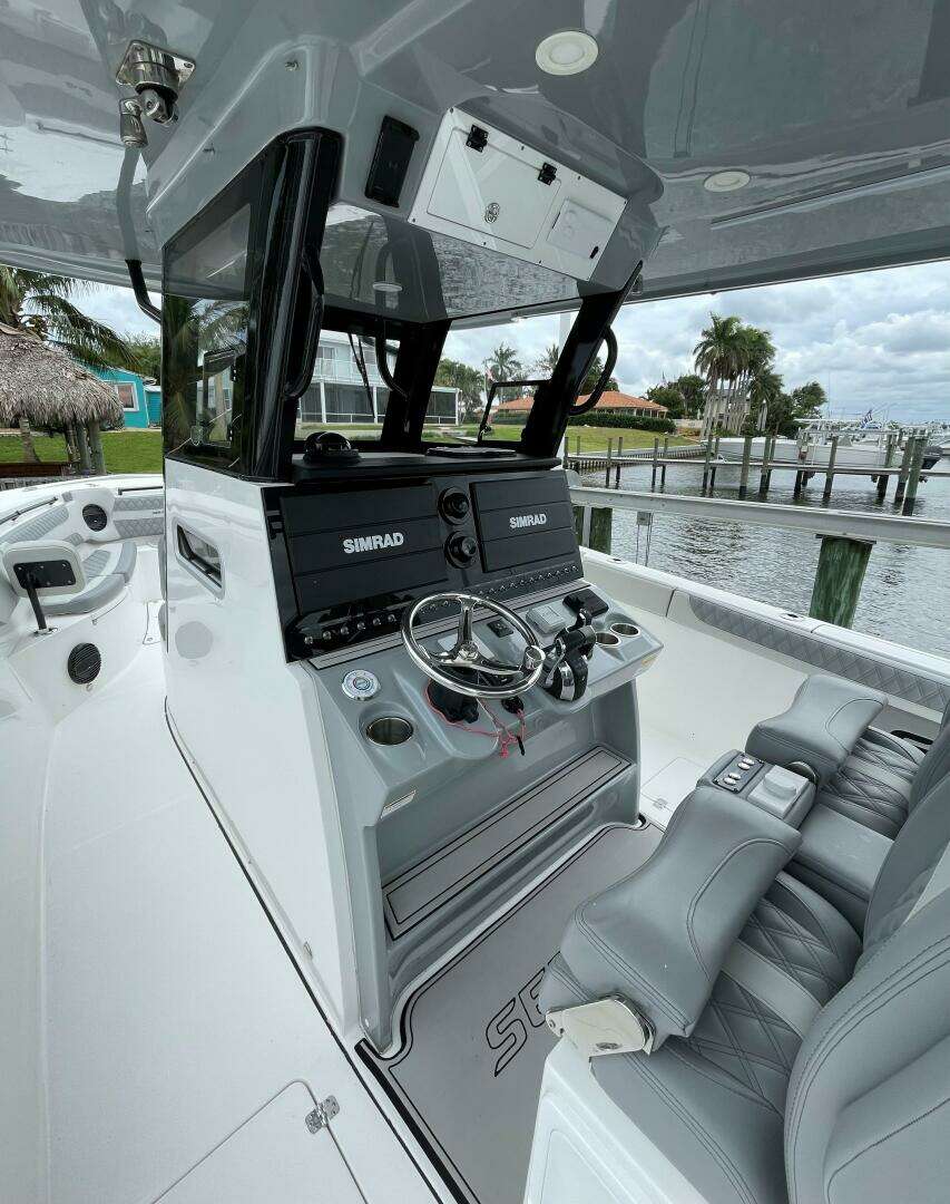 2023 Sea Pro 320 DLX - Image 14