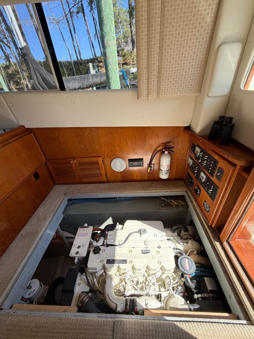 1988 Pacemaker 36 Convertible - Image 113