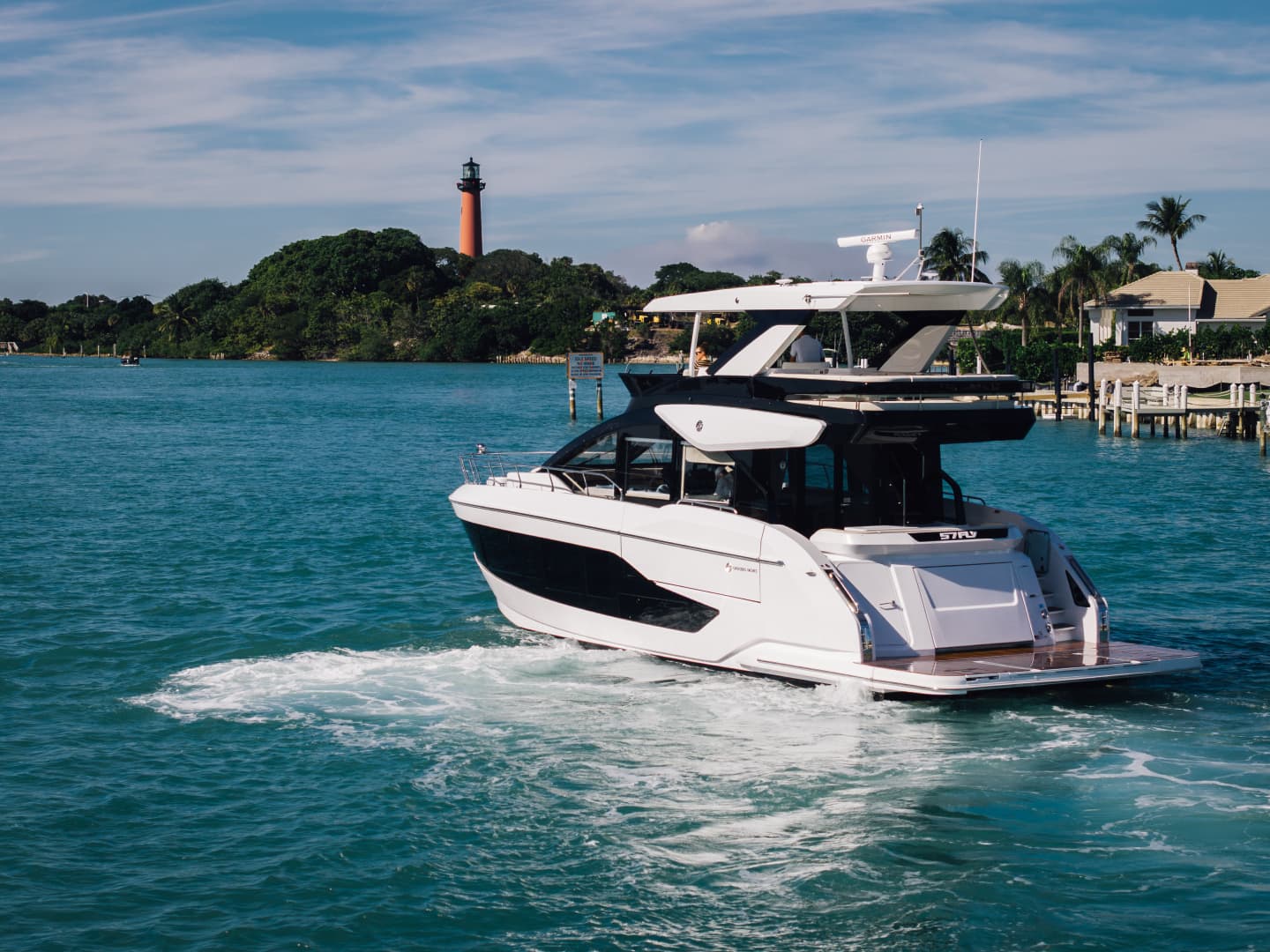 2026 Cruisers Yachts 57 FLY - Image 6