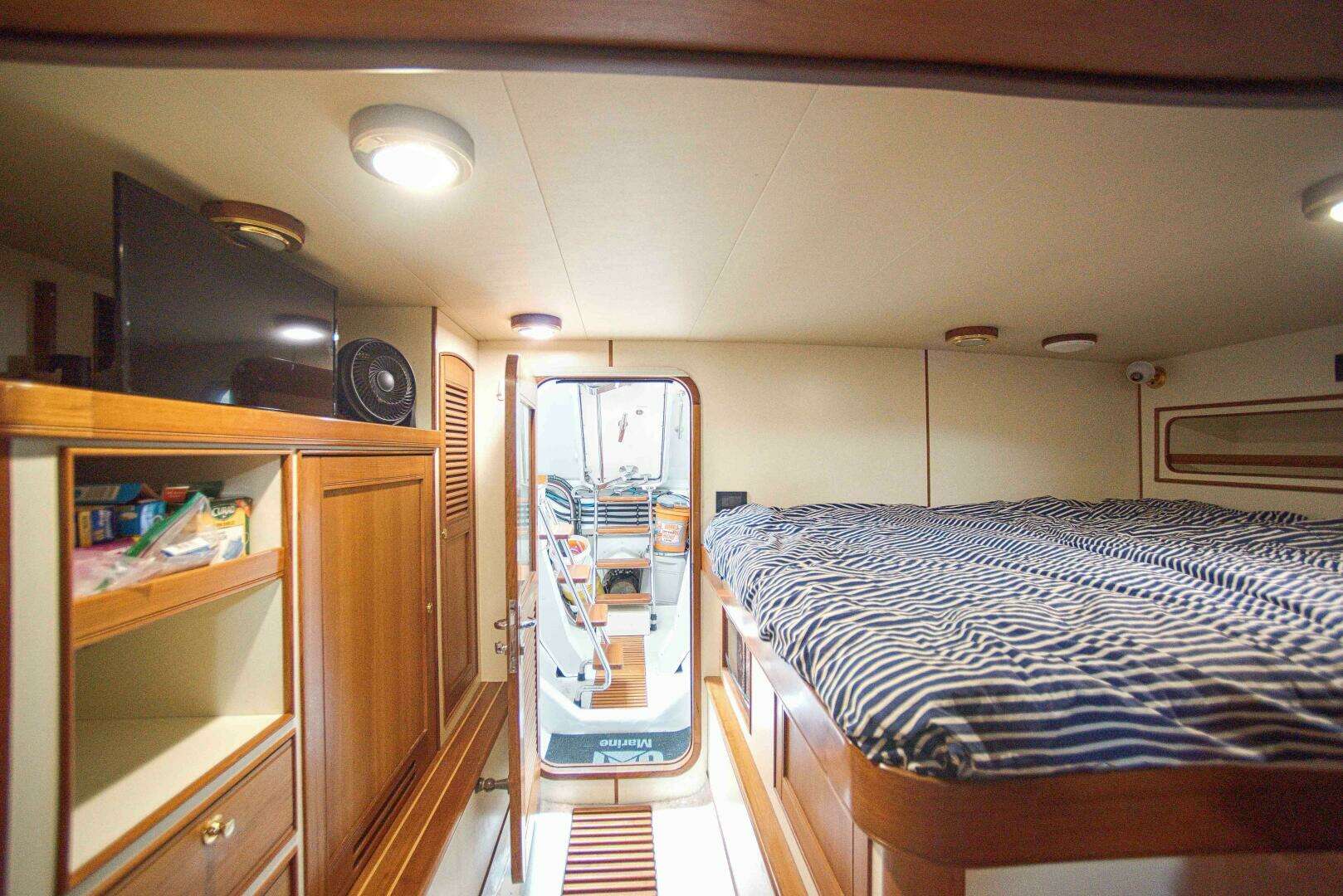 2009 Marlow Explorer - Image 35
