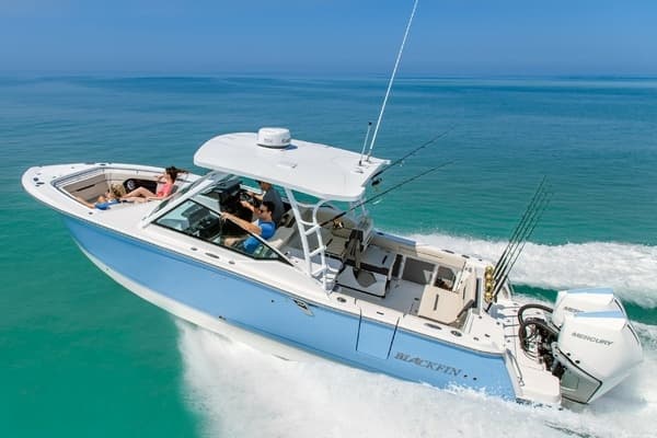 2027 Blackfin 302 DC - Image 1