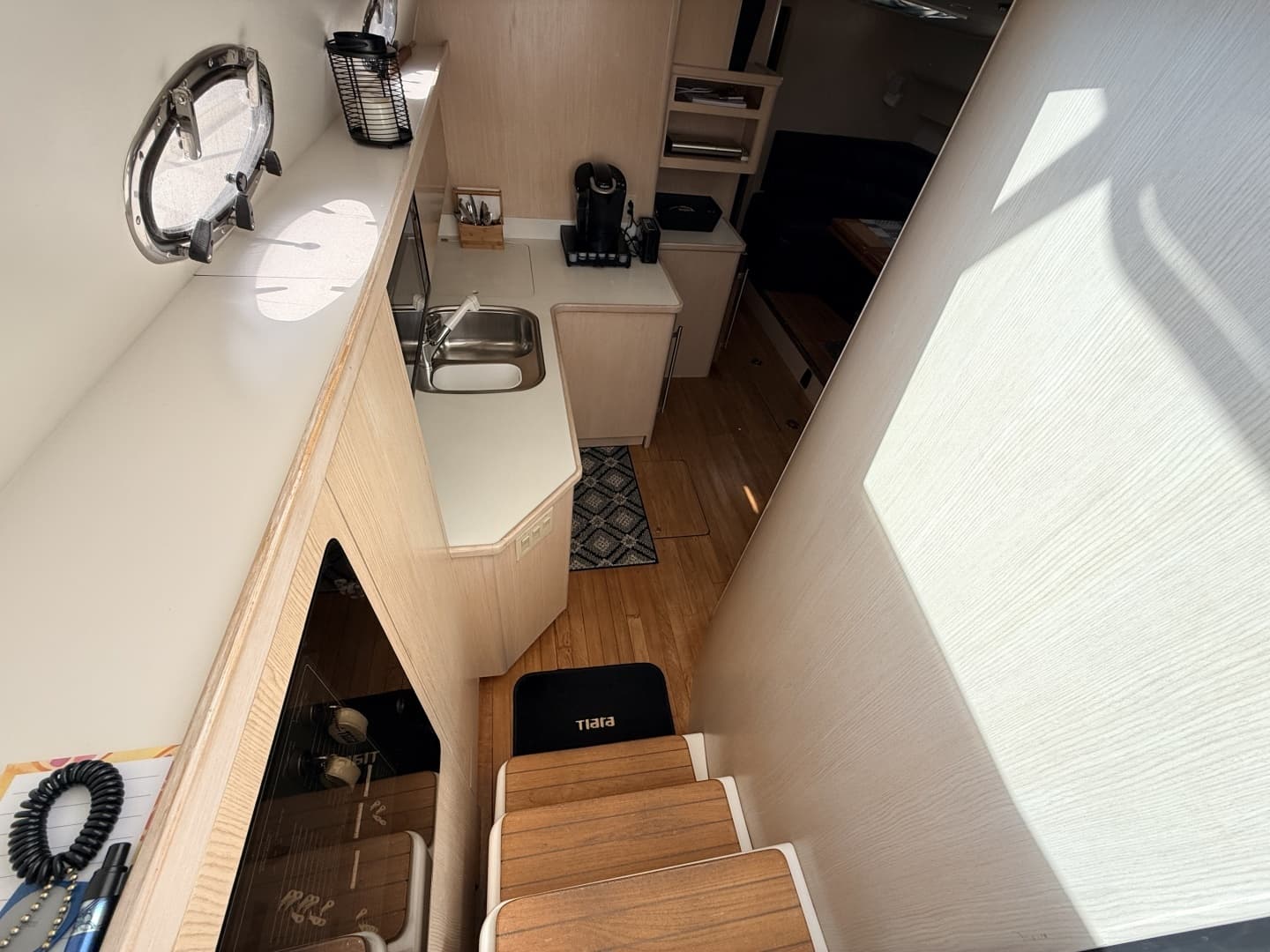 1995 Tiara Yachts 4000 Express - Image 54