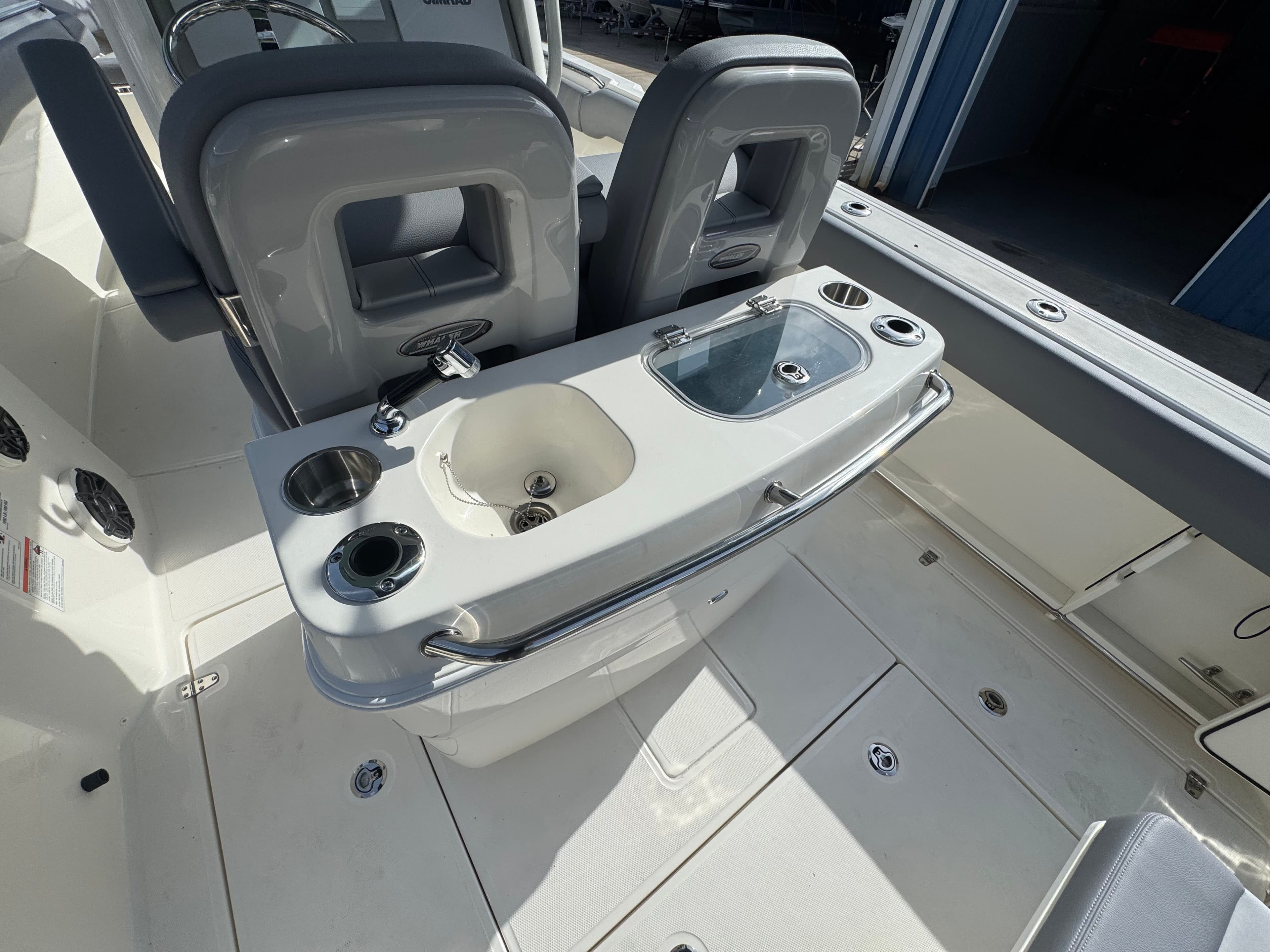 2026 Boston Whaler 280 Outrage - 11