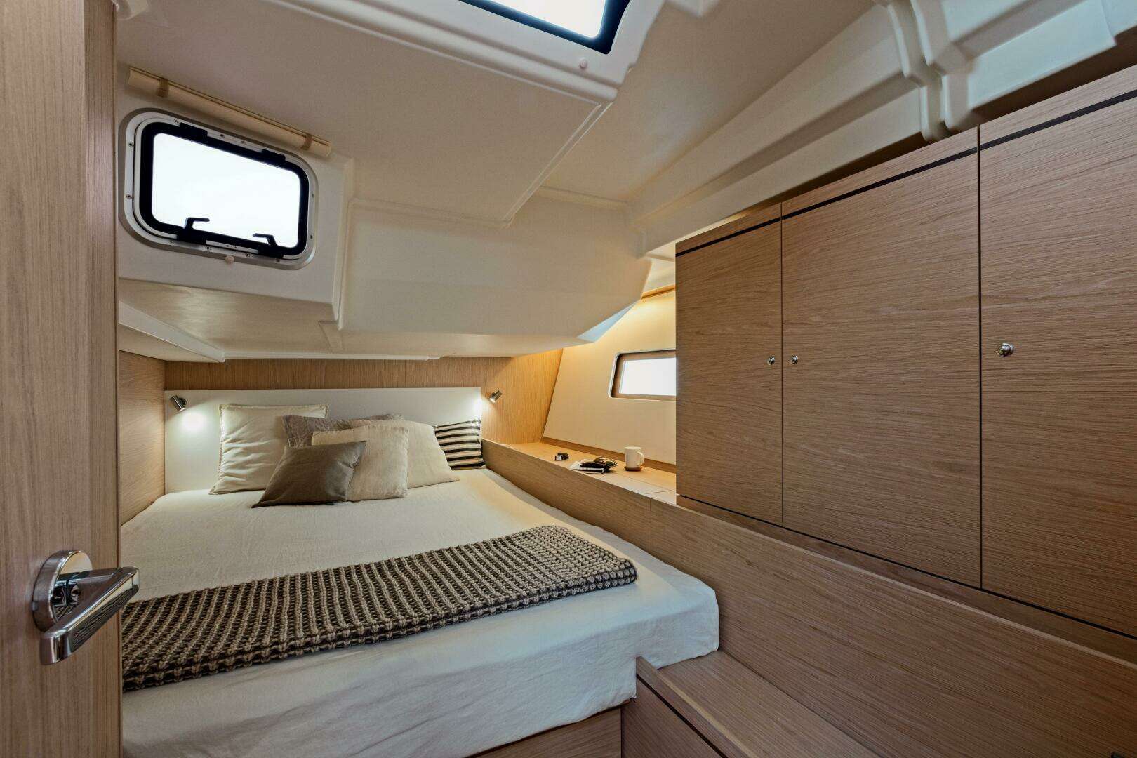 2026 Beneteau Oceanis 51.1 - Image 9