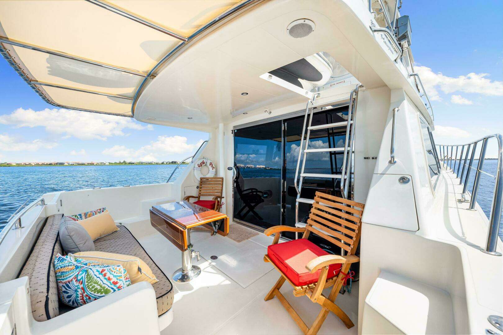 2007 Hampton 558 Pilothouse - Image 22