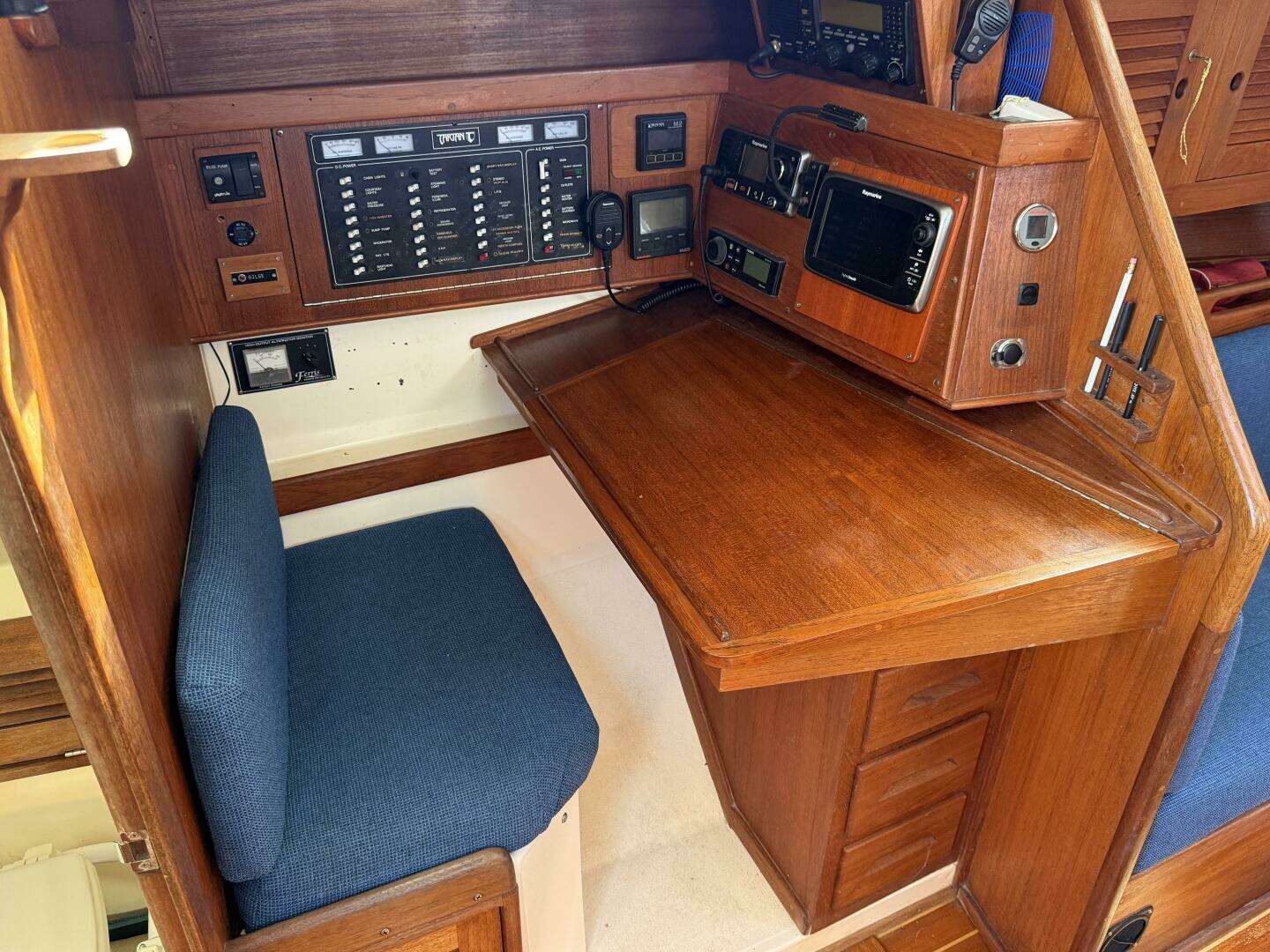 1997 Tartan 3800 - Image 75