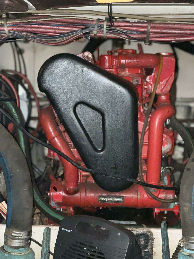 2000 Bayliner 4788 - Image 29
