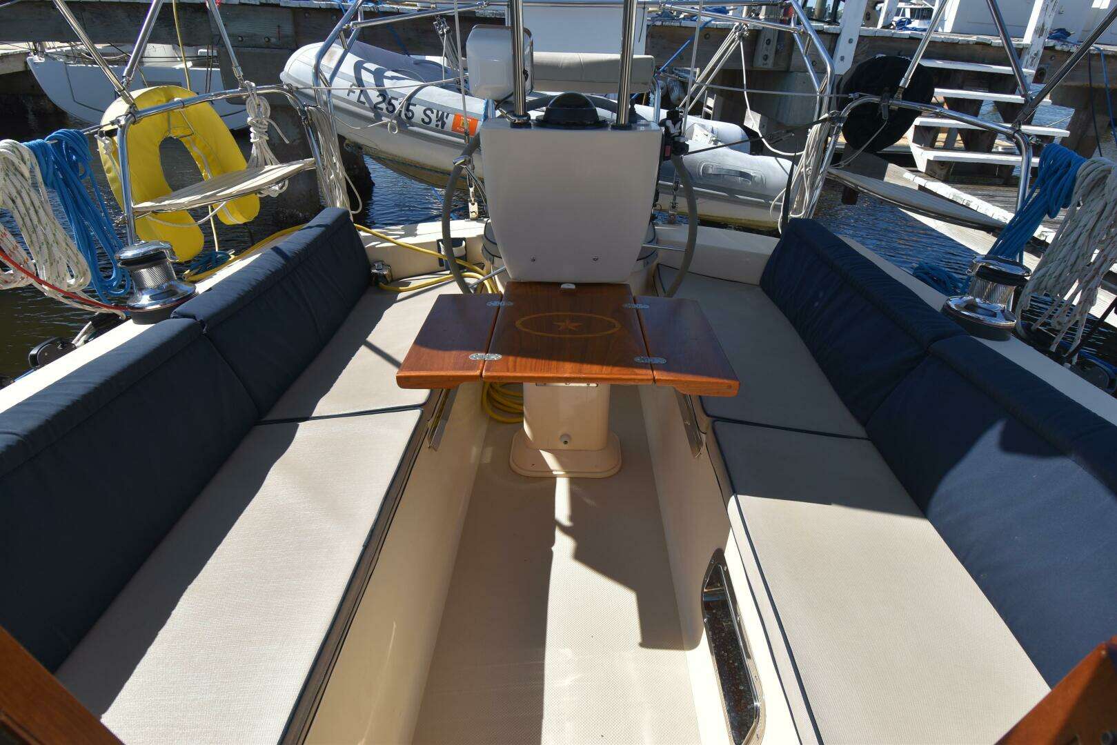 2019 Island Packet 349 - Image 7