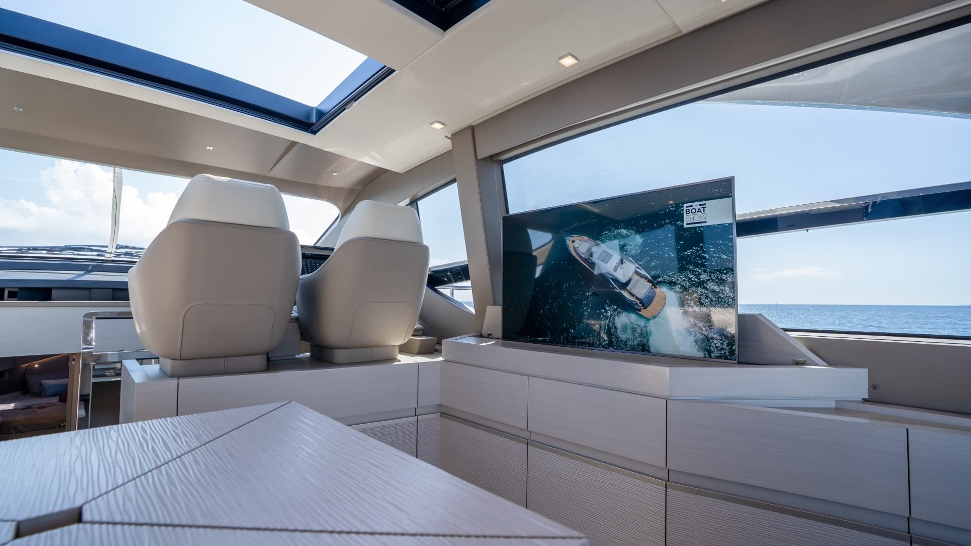 2024 Pershing 7X - Image 43