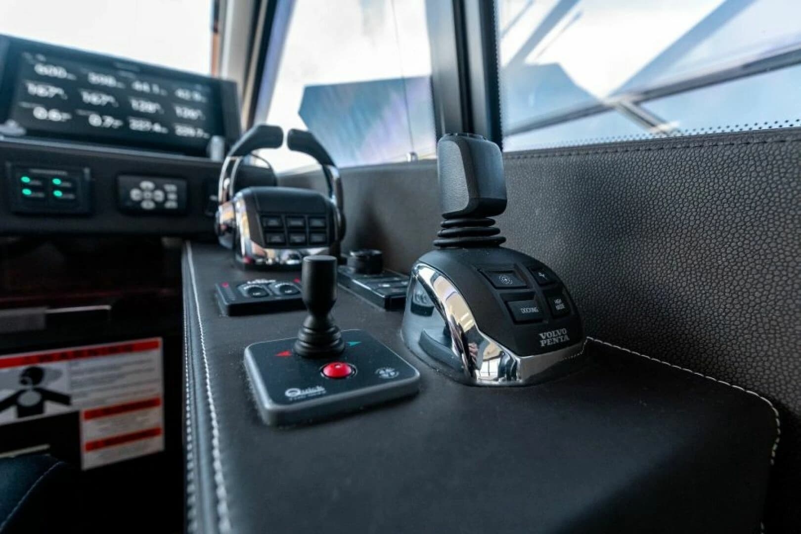 2020 Prestige 630 Flybridge - Image 42