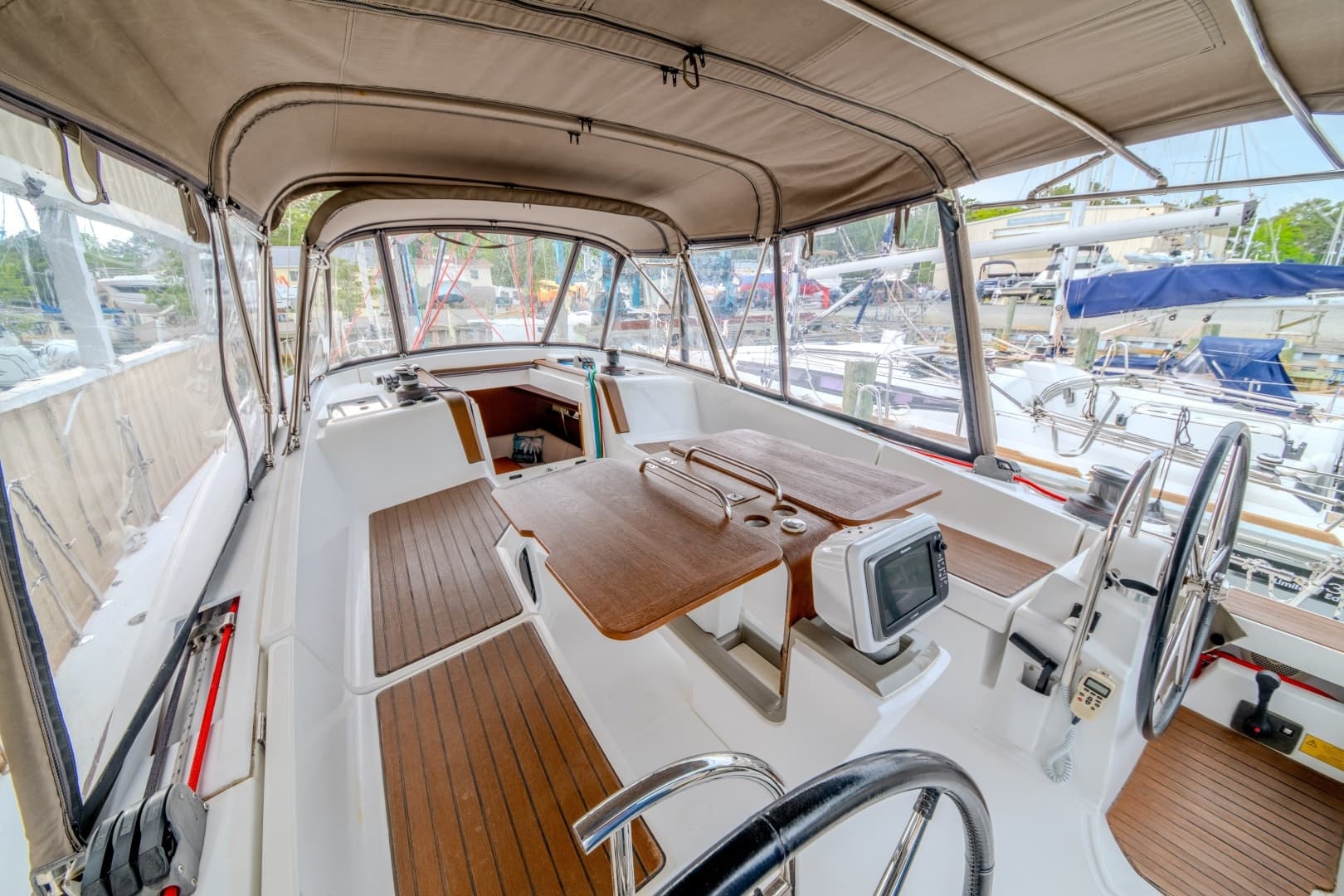 2015 Jeanneau 41 DS - Image 13
