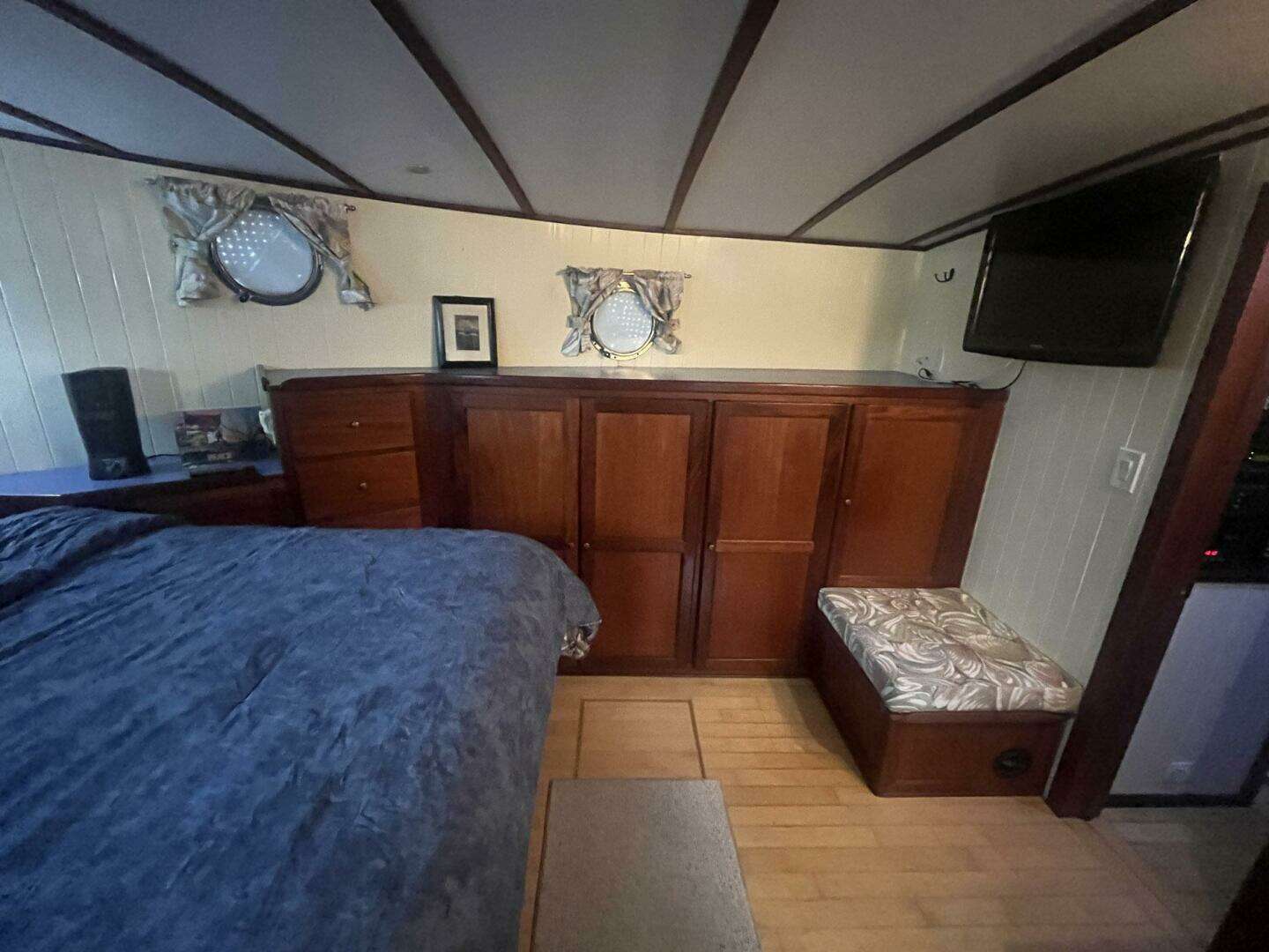 2001 Great Harbour GH47 - Image 66
