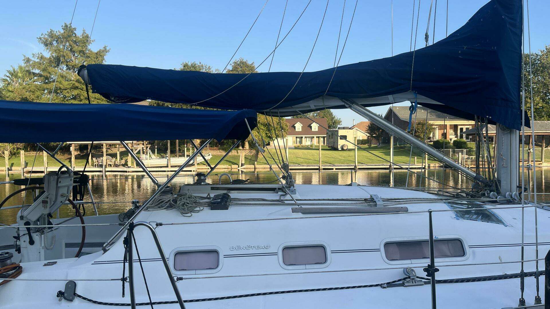 2006 Beneteau Oceanis 323 - Image 3