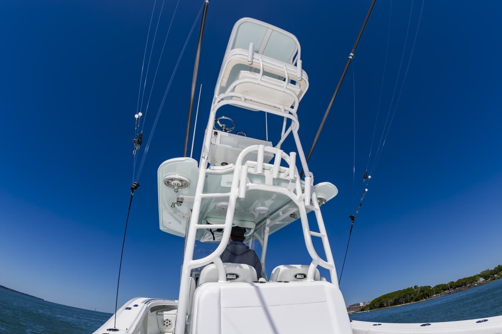2015 Yellowfin 36 Offshore - Image 29