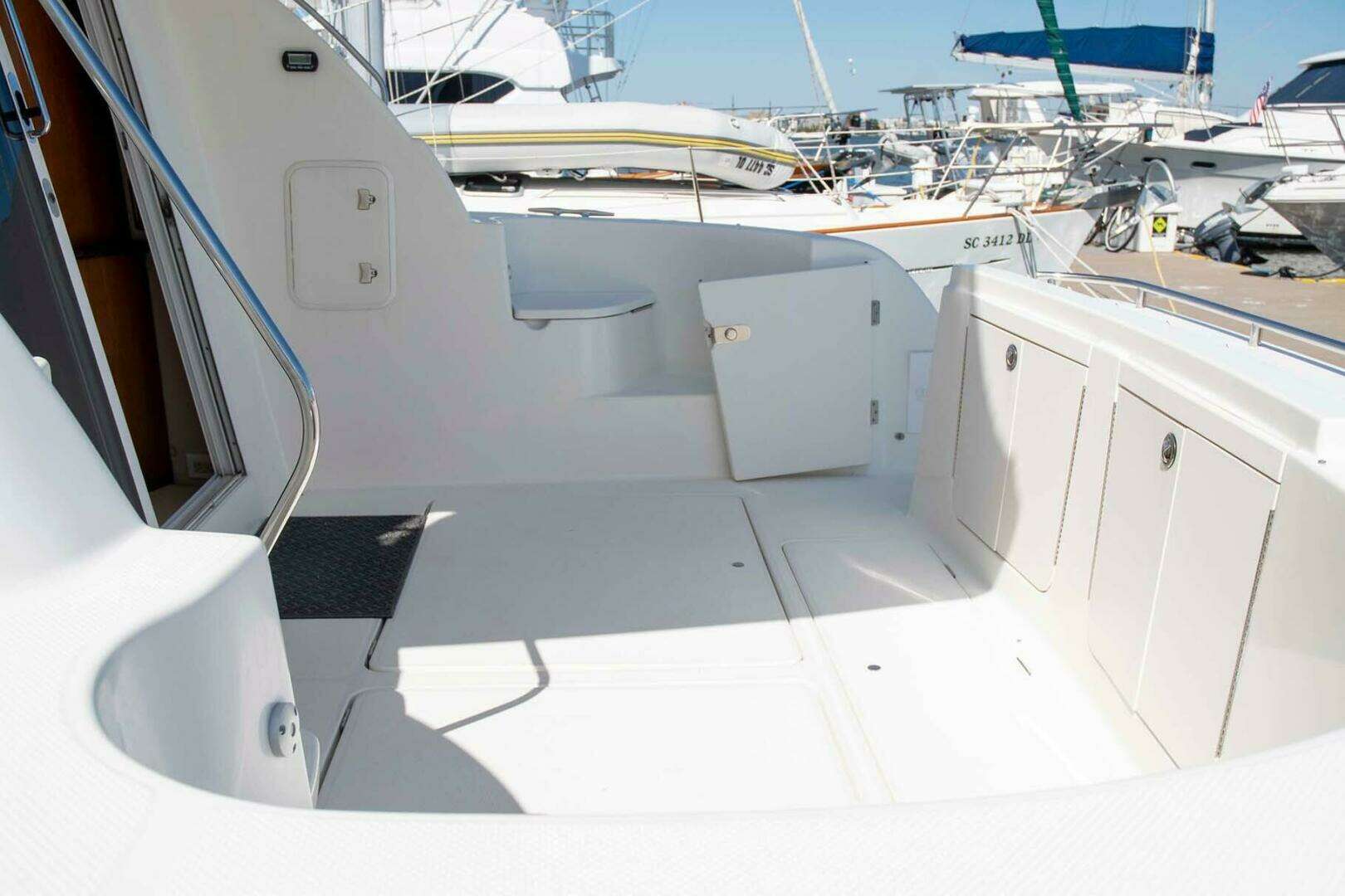 2006 Meridian 411 Sedan - Image 65