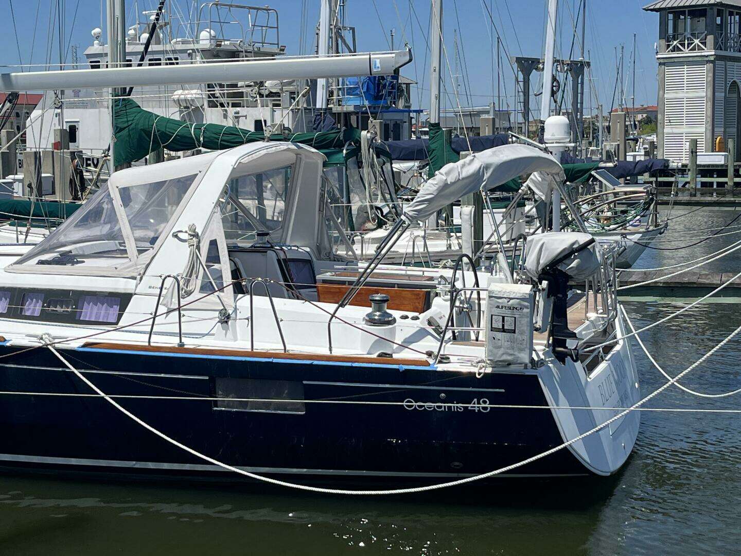 2013 Beneteau Oceanis 48 - Image 4