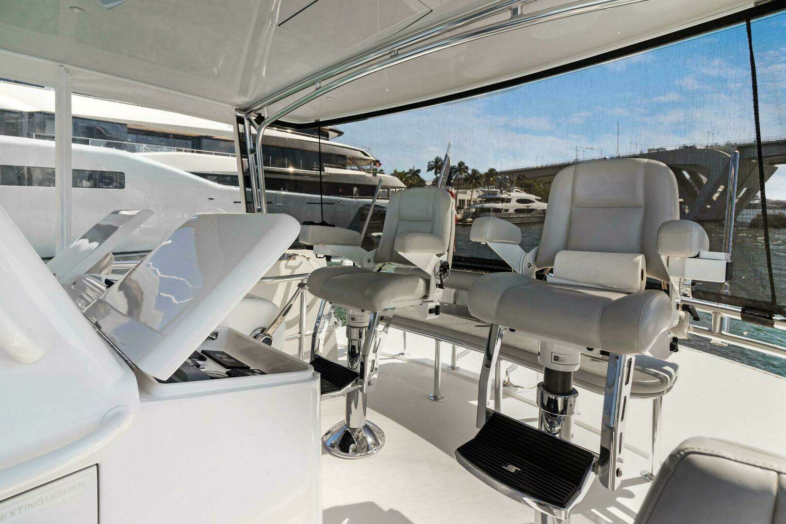 2016 Hatteras GT63 - Image 26