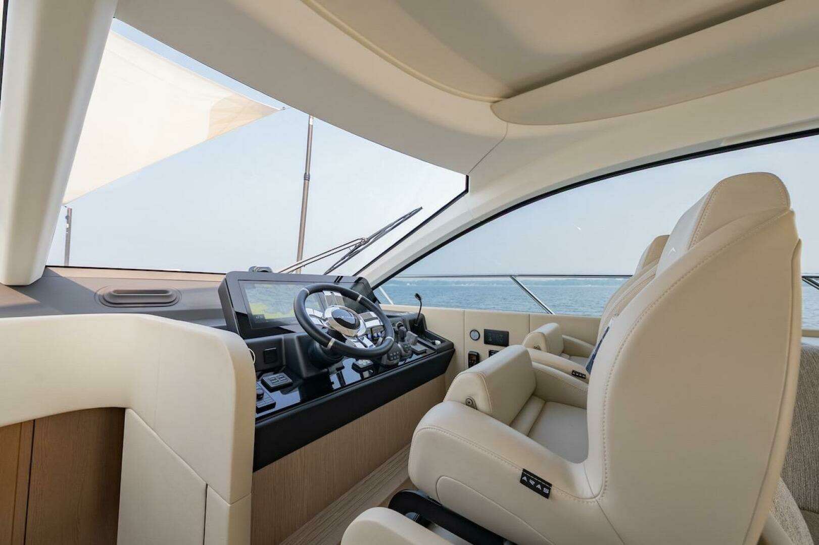 2023 Azimut Fly 53 - Image 31