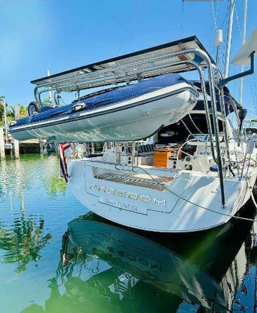 2015 Beneteau Oceanis 55 - Image 9