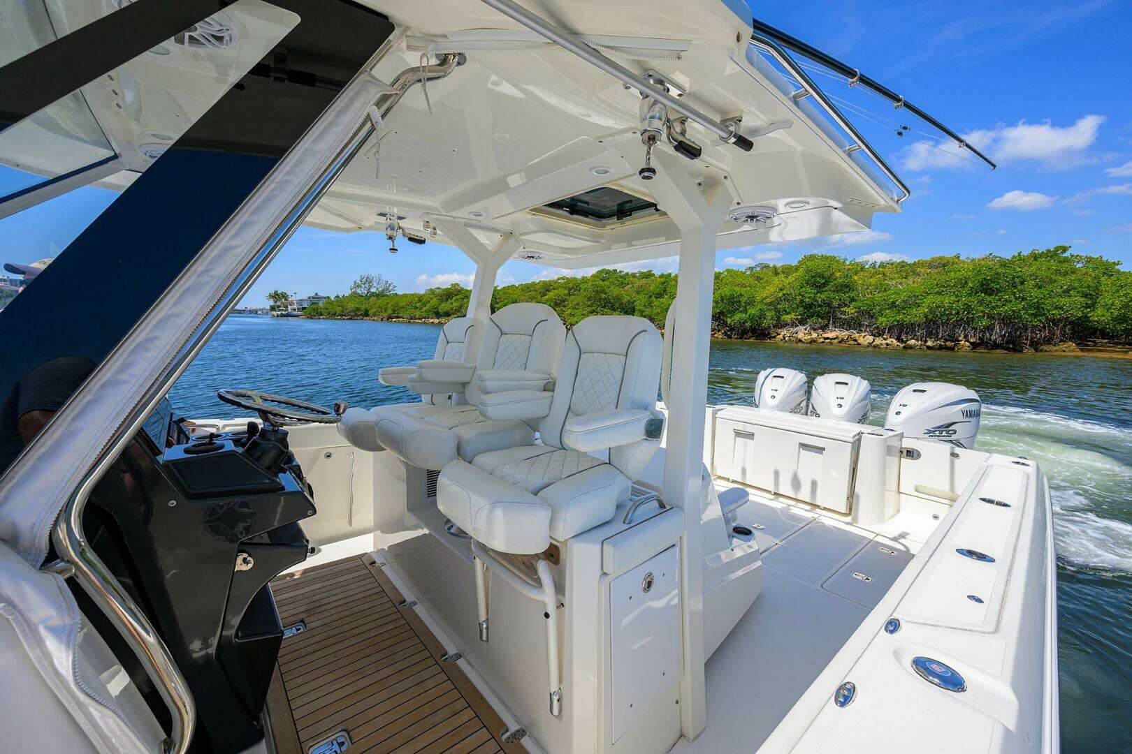 2021 Pursuit S 378 Sport - Image 11