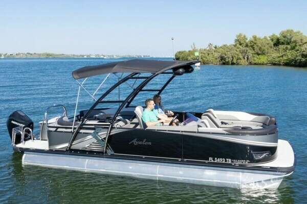 2021 Avalon LSZ Quad Lounger 24 - Image 1