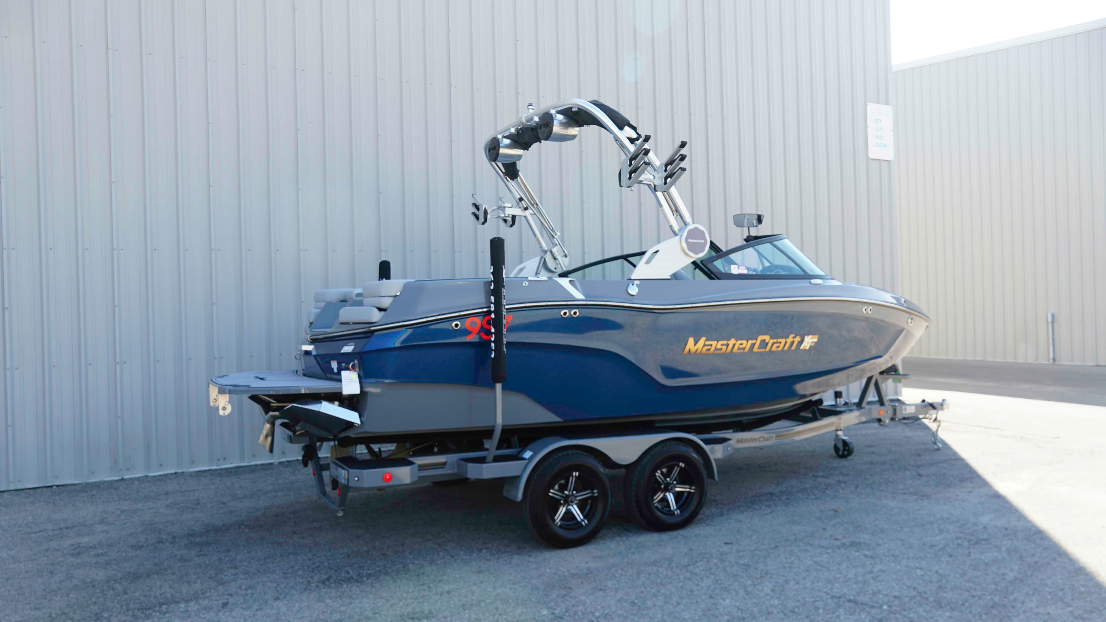 2023 MasterCraft XT20 - 2