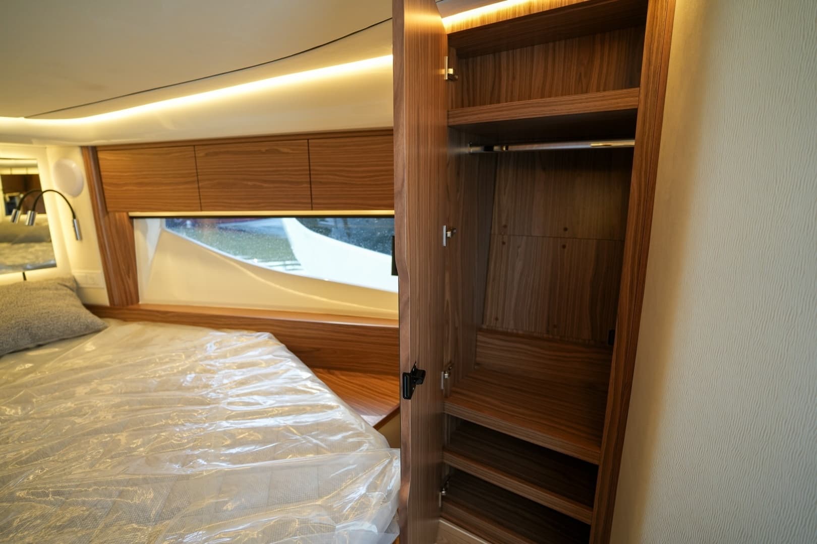 2026 Marex 390 - Image 56