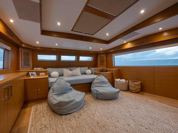 2015 Hatteras 100 Raised Pilothouse - 90
