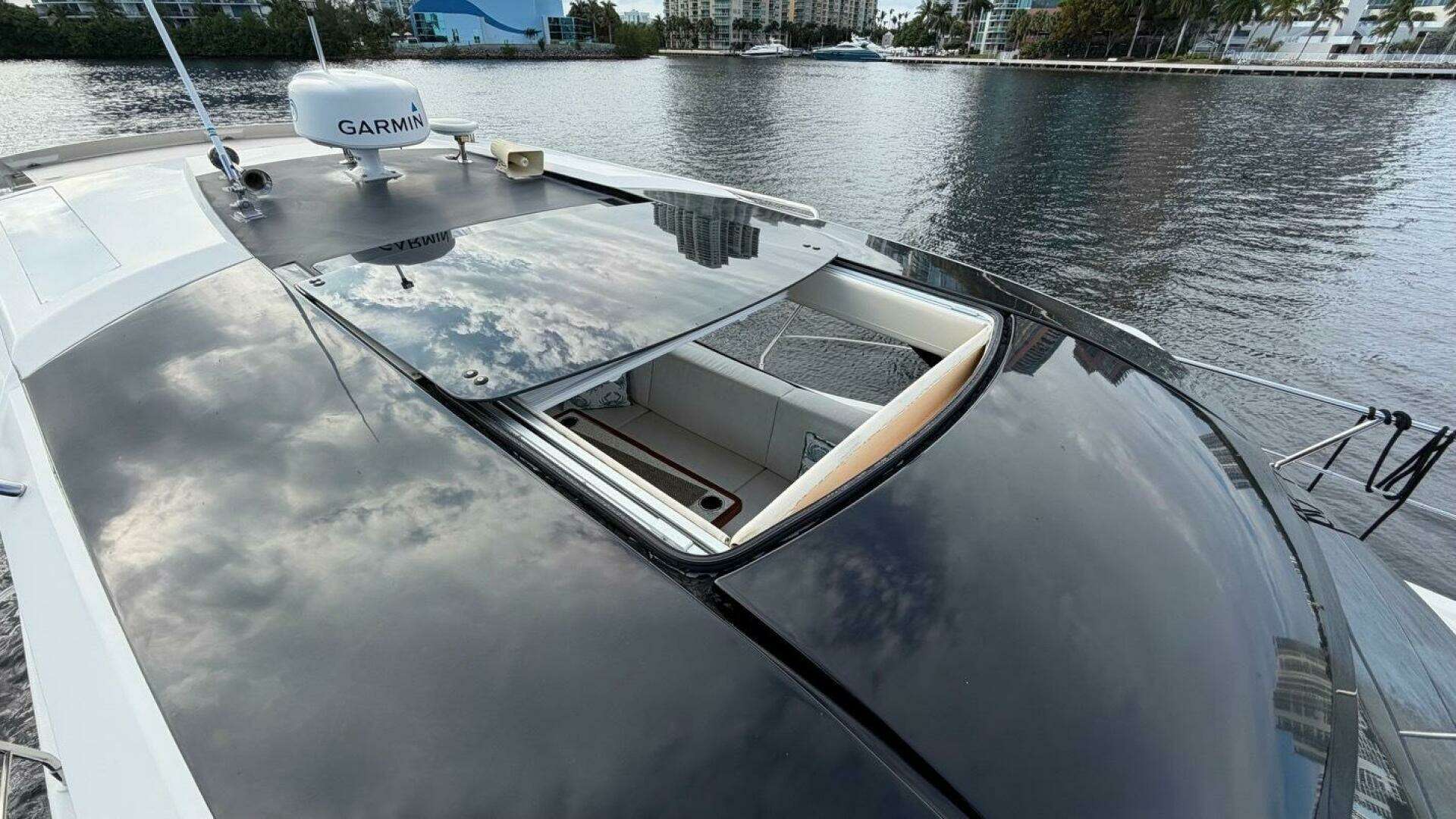 2019 Carver C34 - Image 19
