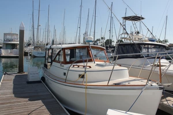 1988 Cape Dory 28 FISHERMAN HARDTOP - Image 1