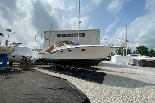 1999 Tiara Yachts 3500 Open
