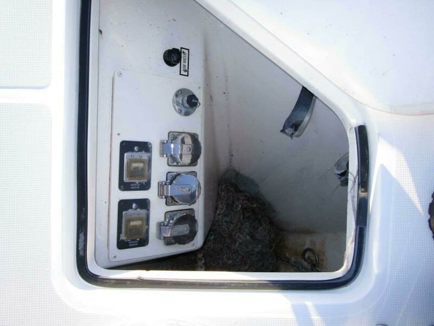 2003 Tiara Yachts 5200 Express - Image 49