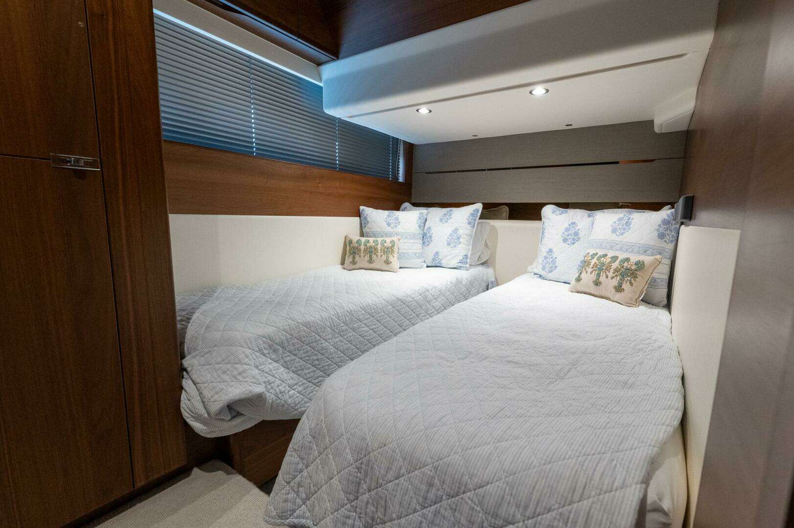 2021 Princess S62 - Image 62