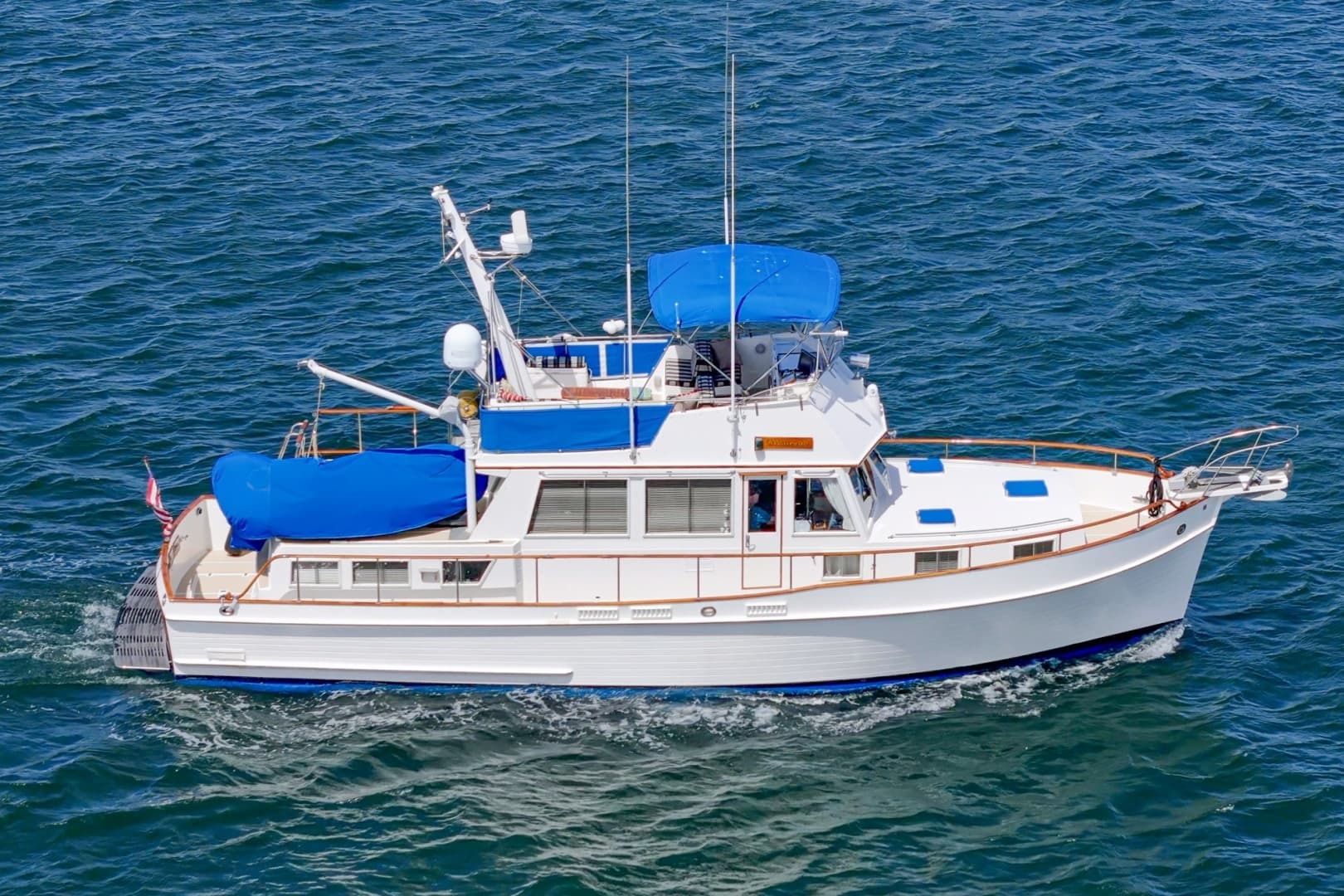1987 Grand Banks 47 motoryacht - Image 4