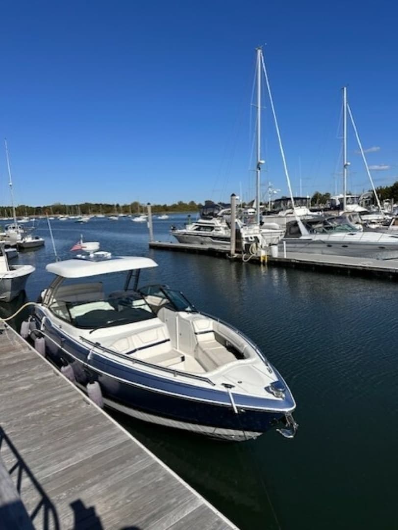 2017 Formula 350 Crossover Bowrider - Image 3