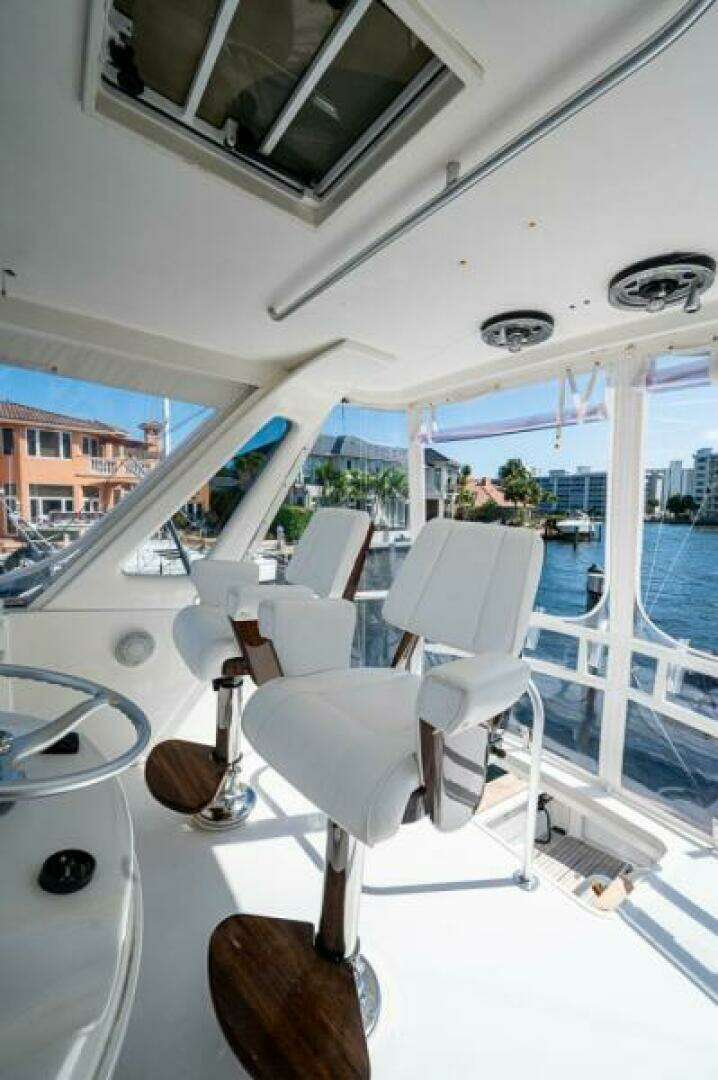 1999 Ocean Yachts 60 Convertible - Image 18
