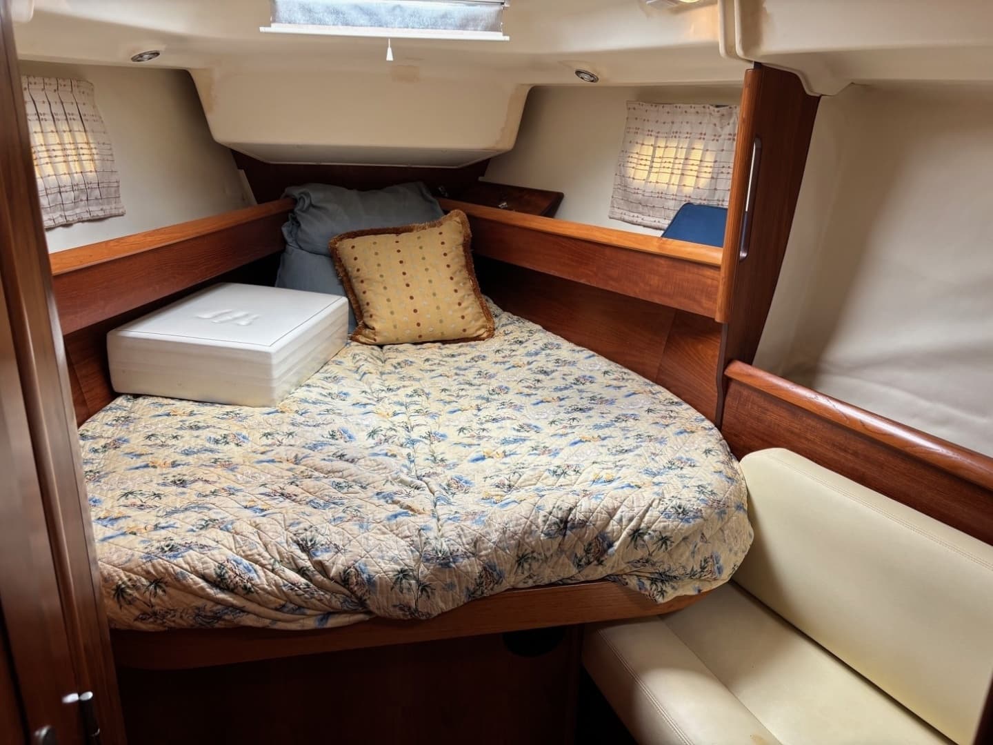 2003 Jeanneau Sun Odyssey 43DS - Image 40