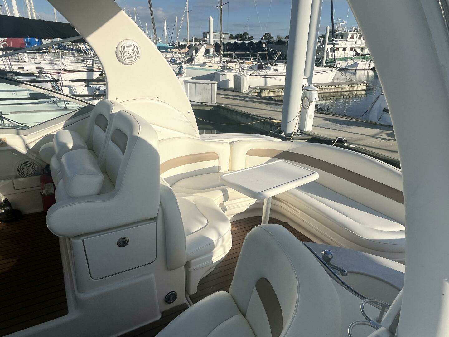 2005 Sea Ray 320 Sundancer - Image 45