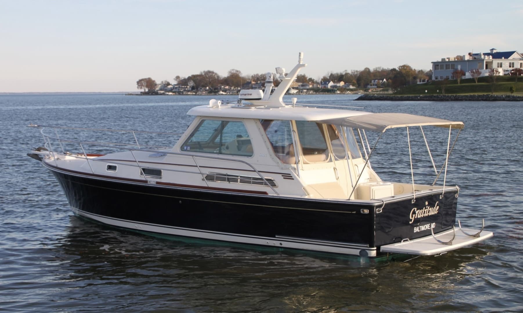 2007 Sabre 34 Express - Image 2