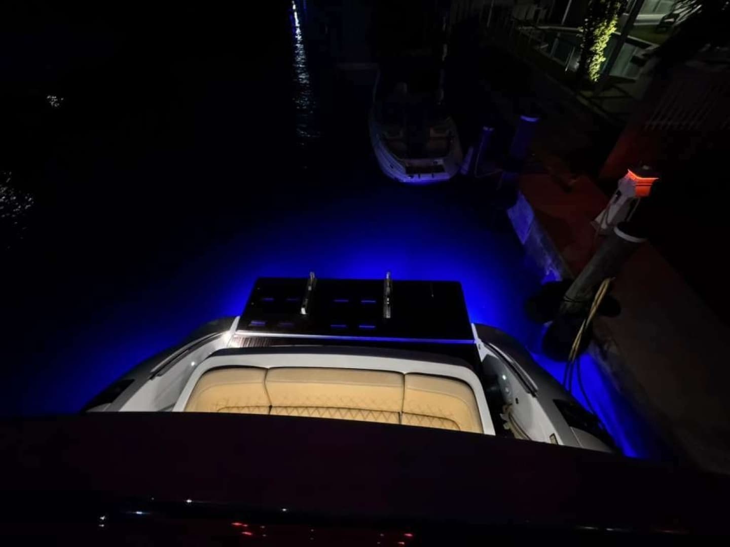 2014 Azimut 64 - Image 6