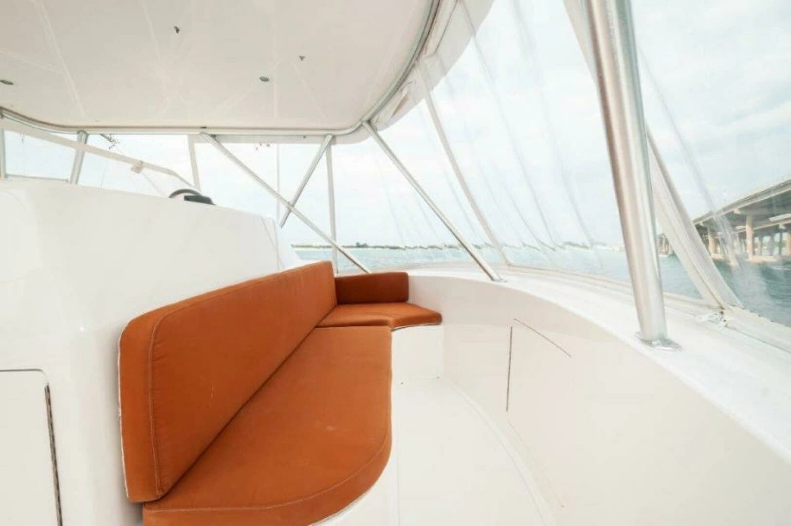 2006 Viking 45 Convertible - Image 27