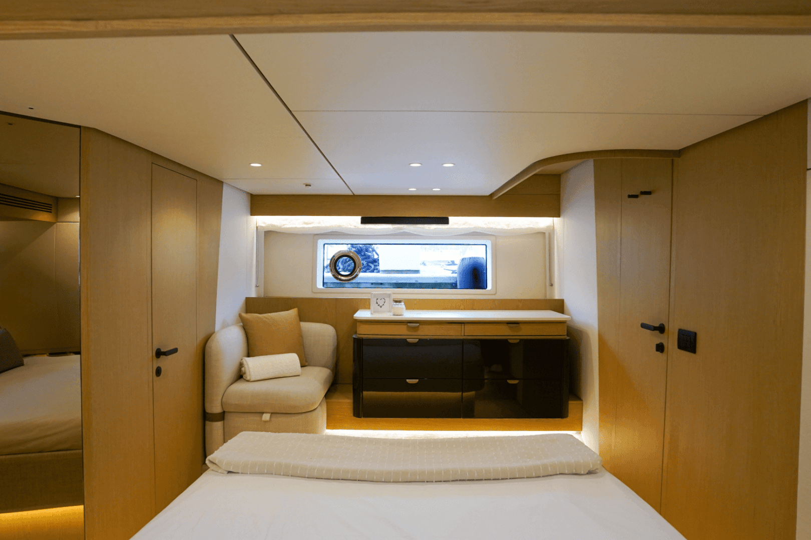 2026 Azimut Fly 62 - Image 49