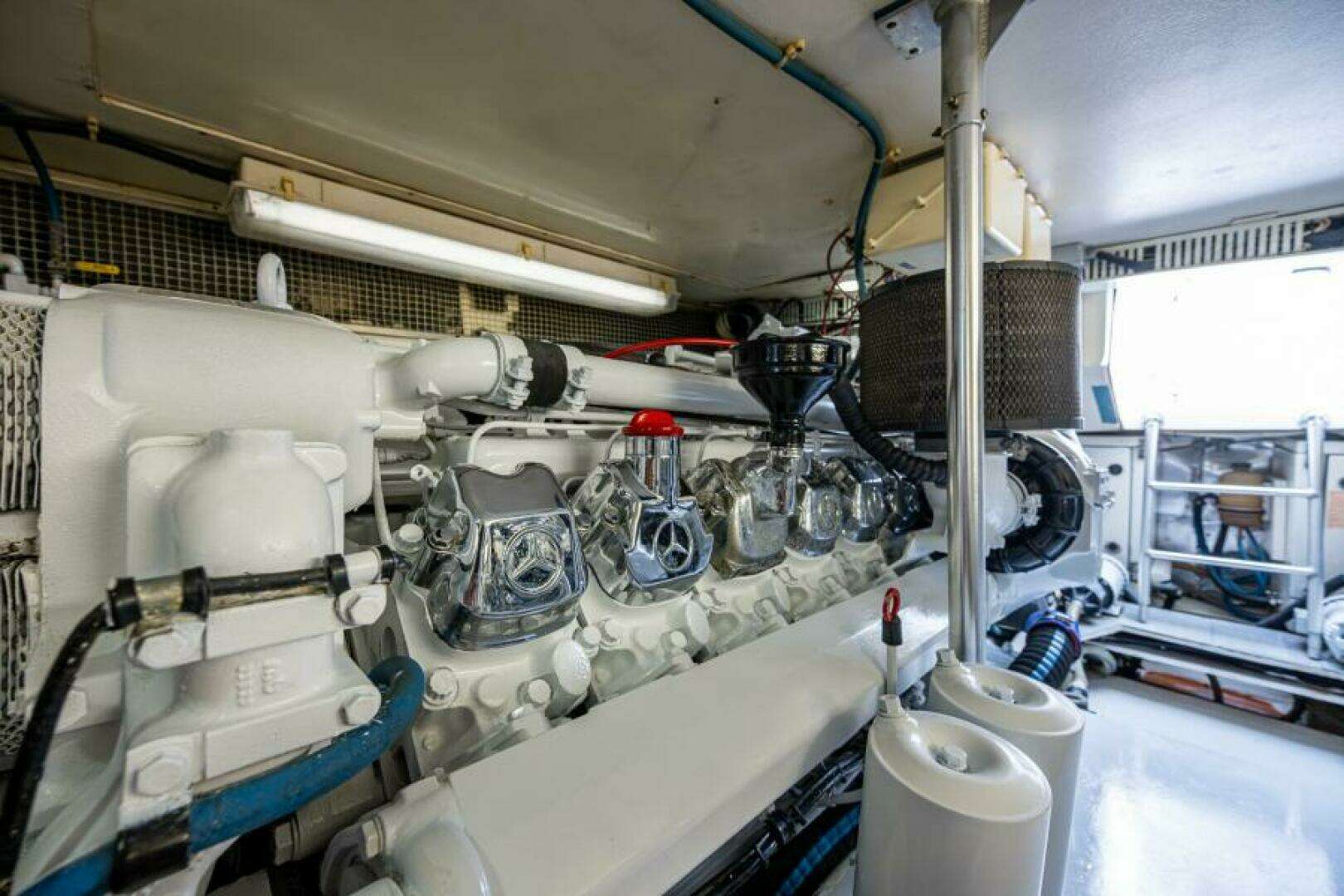 1999 Ocean Yachts 60 Convertible - Image 61