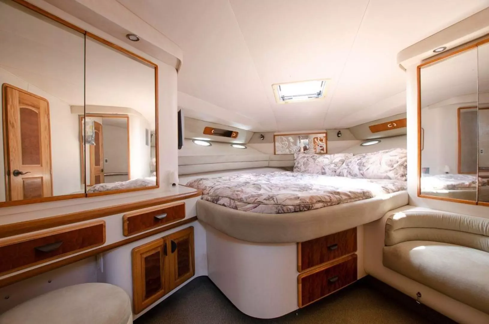 1993 Sea Ray Sundancer - Image 16