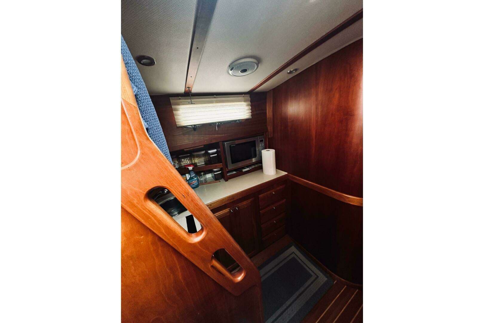 2008 Sabre 38 Hard Top Express - Image 31